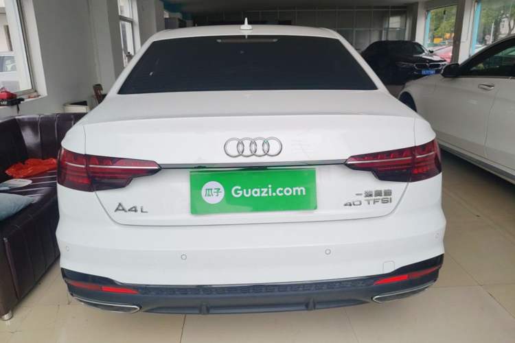Audi A4 2022 — 5