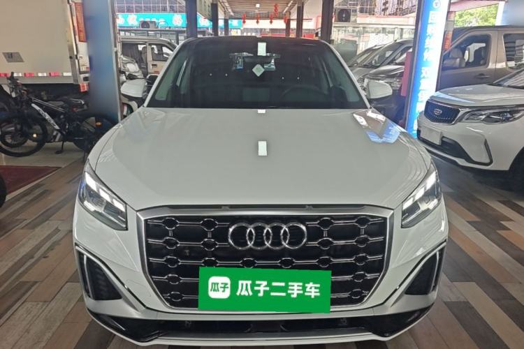 Audi Q2L 2022 — 2