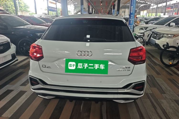 Audi Q2L 2022 — 5