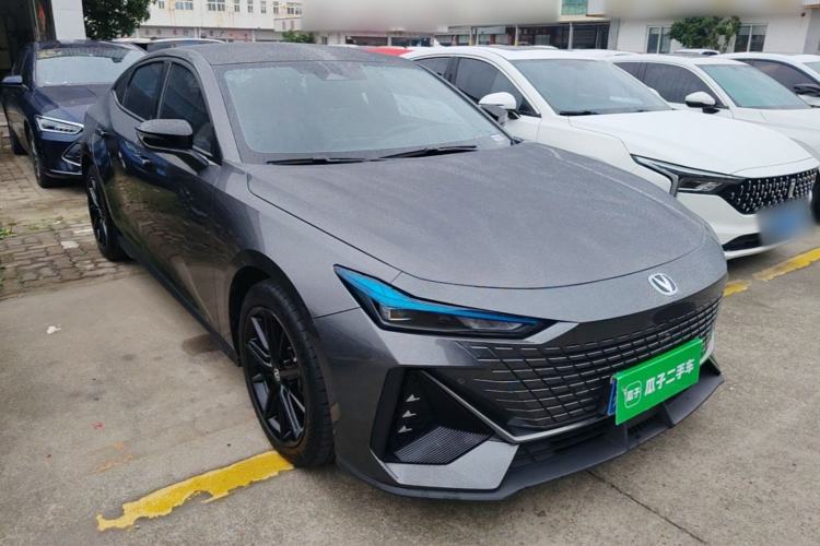 ChangAn UNI-V 2023 — 3