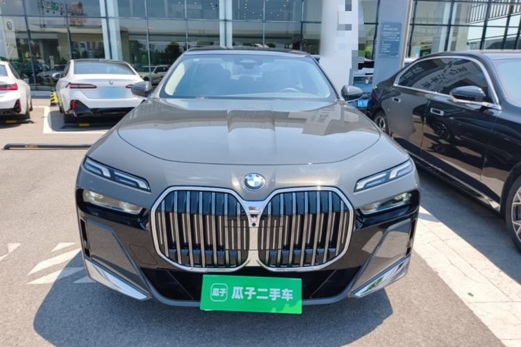 BMW 735Li 2023 — 2