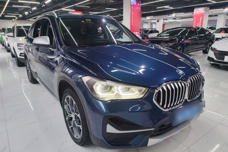 BMW X1 2021 — фото 3