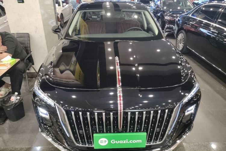 Hongqi H5 2025 — 2