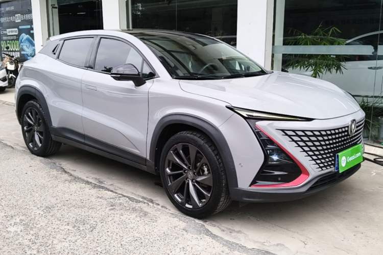 ChangAn UNI-T 2020 — 3