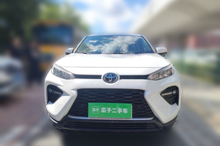 Toyota RAV4 2020 — фото 2