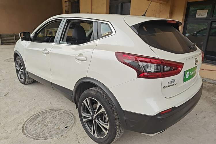 Nissan Qashqai 2021 — фото 4