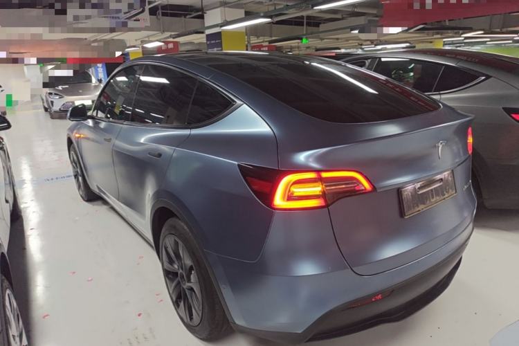 Tesla Model Y 2023 — фото 4