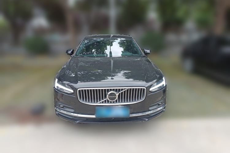 Volvo S90 2021 — 2
