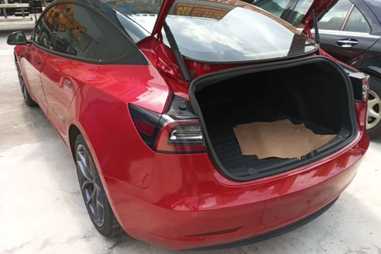 Tesla Model 3 2022 — 4