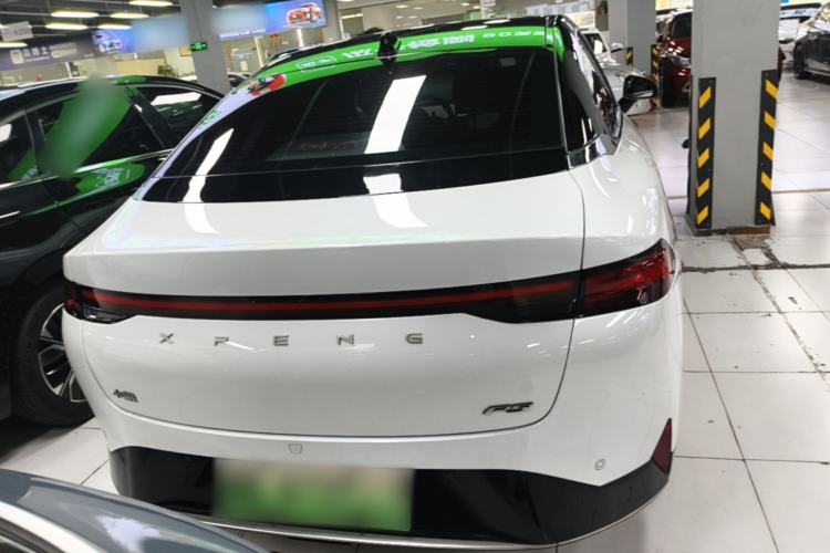 XPeng P5 2021 — 5