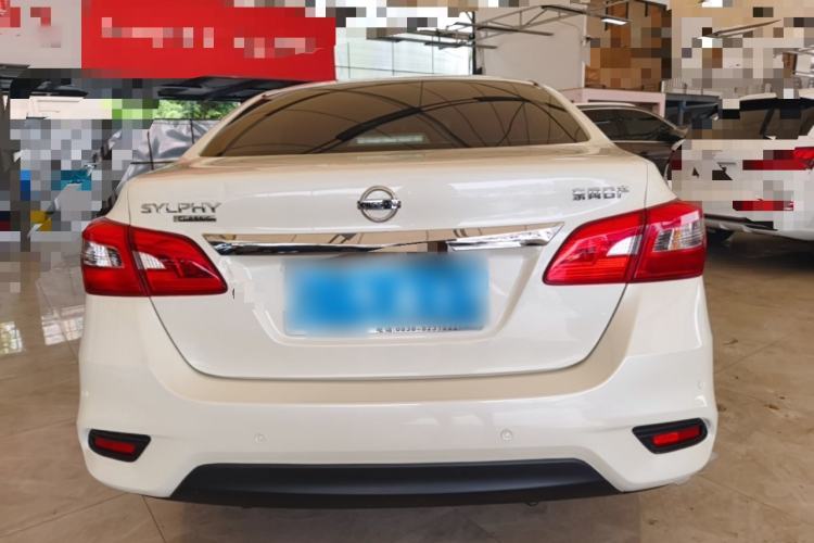 Nissan Sentra 2022 — 5