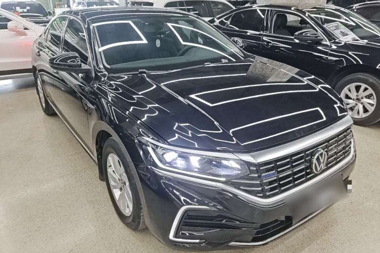 Volkswagen Passat 2022 — 3