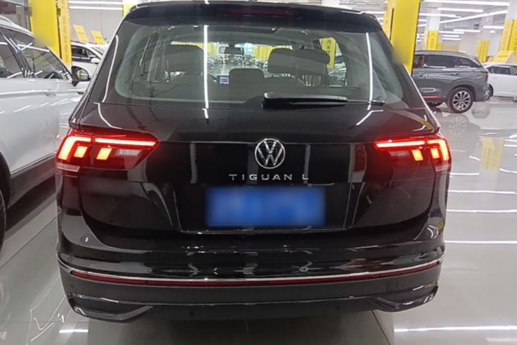 Volkswagen Tiguan L 2025 — 5