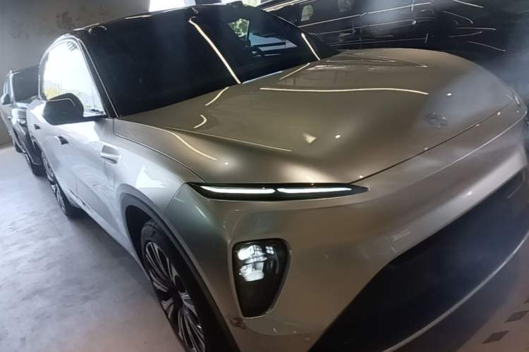 NIO ES8 2024 — 3