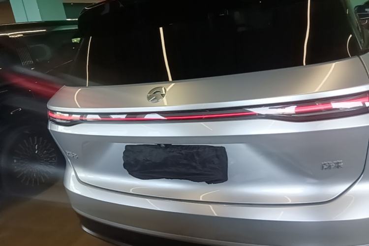 NIO ES8 2024 — 5