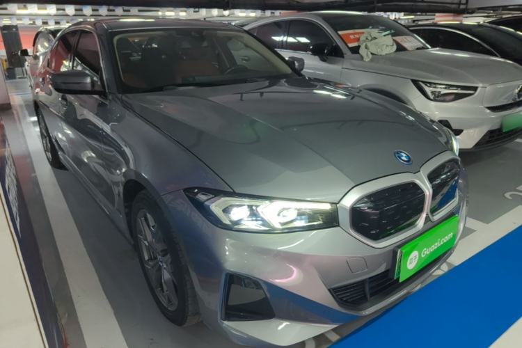 BMW i3 2022 — 3