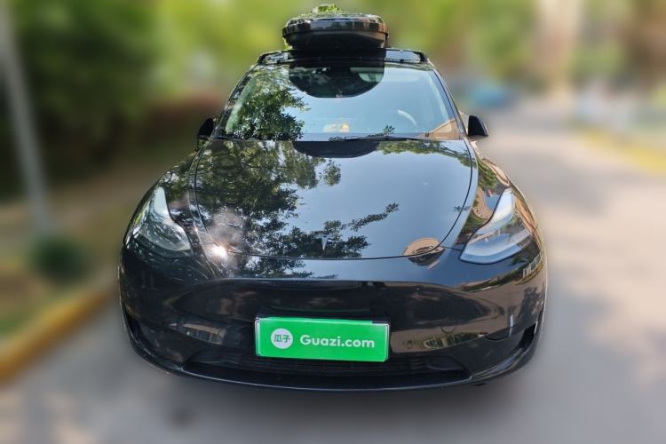 Tesla Model Y 2022 — 2