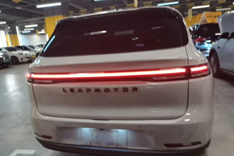 Leapmotor C10 2024 — 5