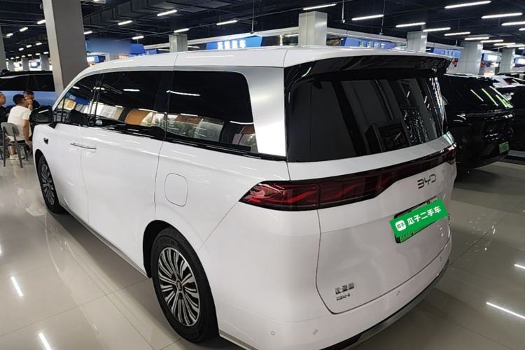 BYD Xia 2025 — фото 4