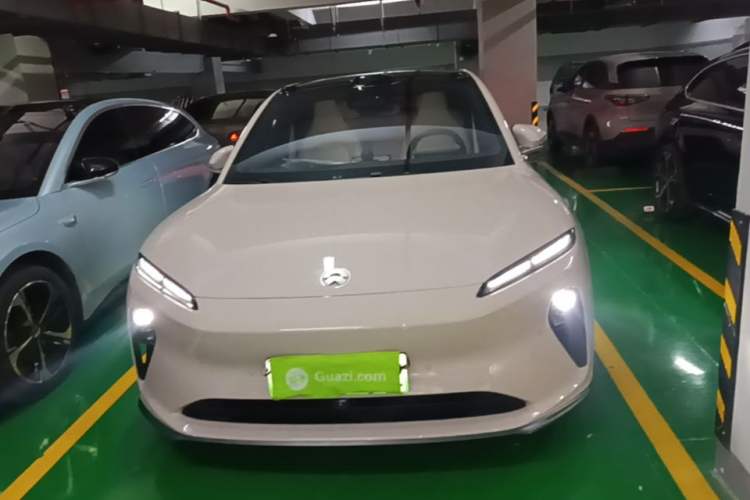 NIO ET5T 2024 — 2