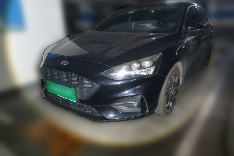 Ford Focus 2020 — фото 1