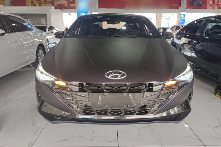 Hyundai Elantra 2021 — 2
