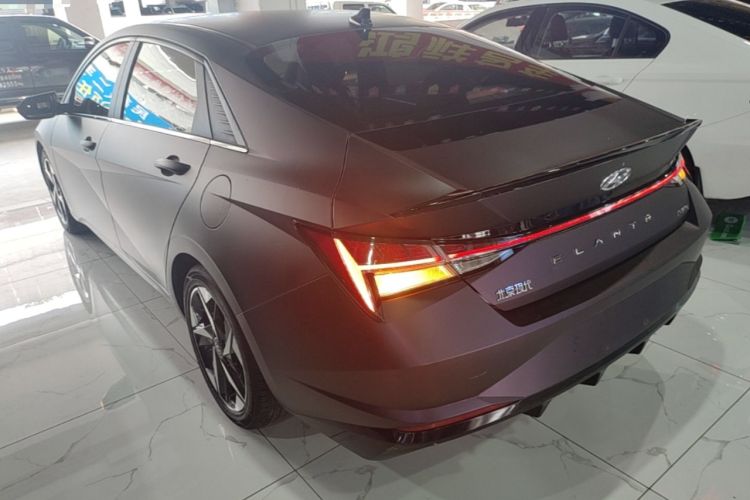 Hyundai Elantra 2021 — 4