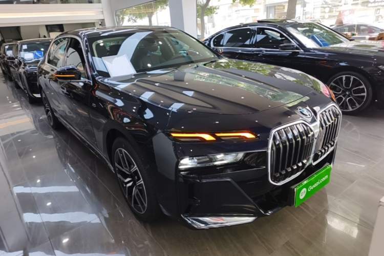 BMW i7 2023 — 3