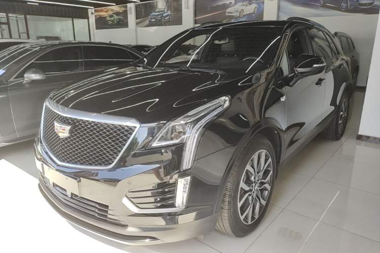 Cadillac XT5 2022 — фото 1