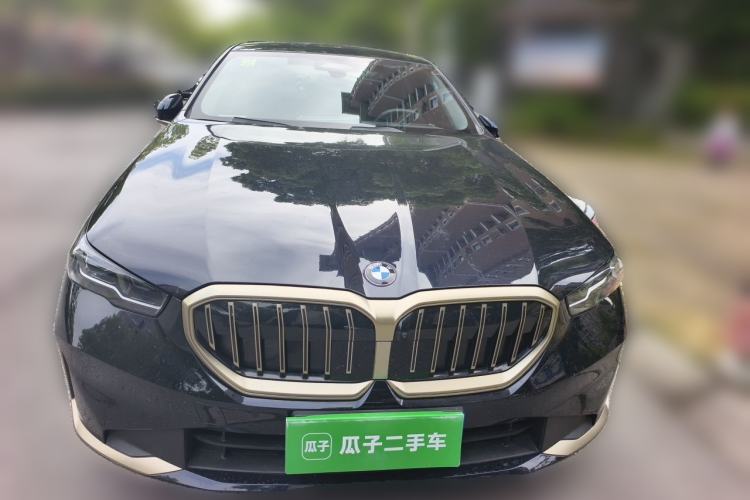 BMW 530Li 2024 — фото 2