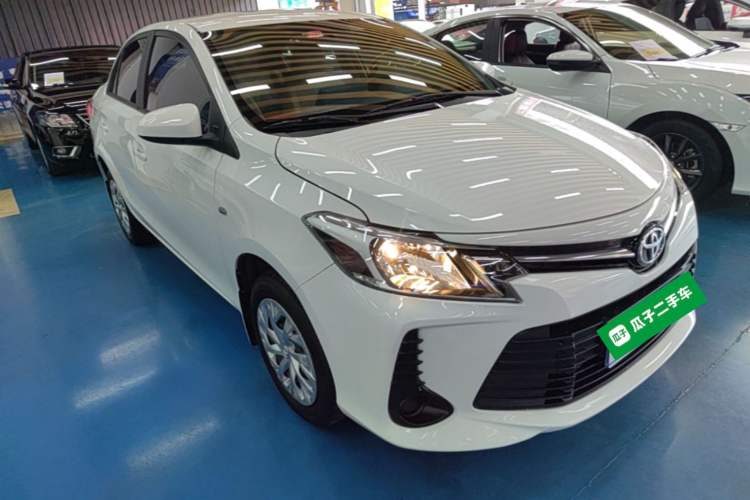 Toyota Yaris 2021 — 3