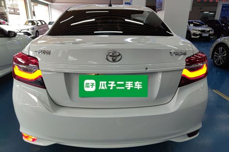 Toyota Yaris 2021 — 5