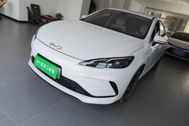 BYD Seal 05 DM-i 2025 — фото 1