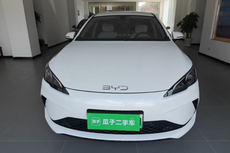 BYD Seal 05 DM-i 2025 — фото 2