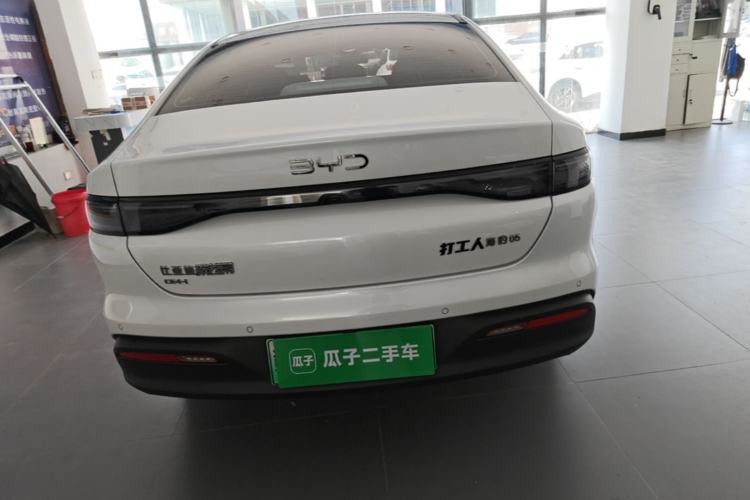 BYD Seal 05 DM-i 2025 — фото 5