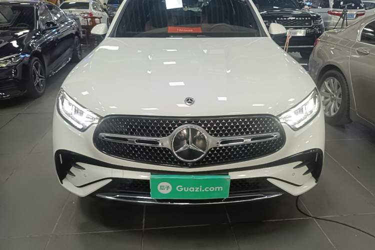 Mercedes-Benz GLC 300 L 2023 — фото 2
