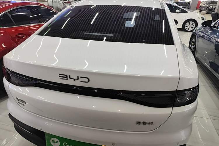BYD Seal 05 DM-i 2025 — фото 5