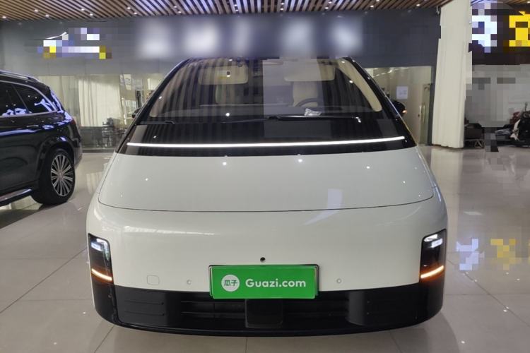 Li Auto MEGA 2025 — 2
