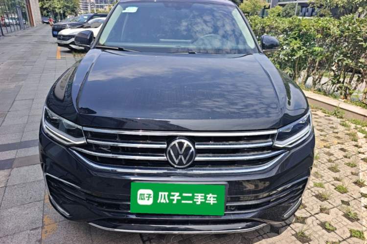 Volkswagen Tiguan L 2024 — фото 2
