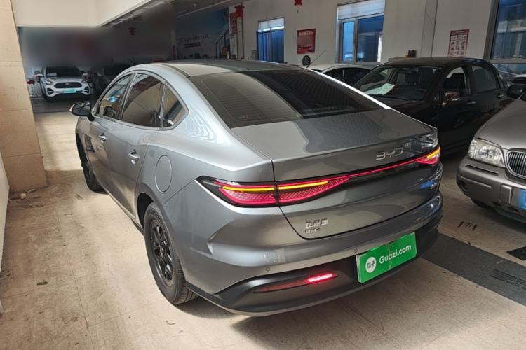 BYD Seal 05 DM-i 2025 — фото 4