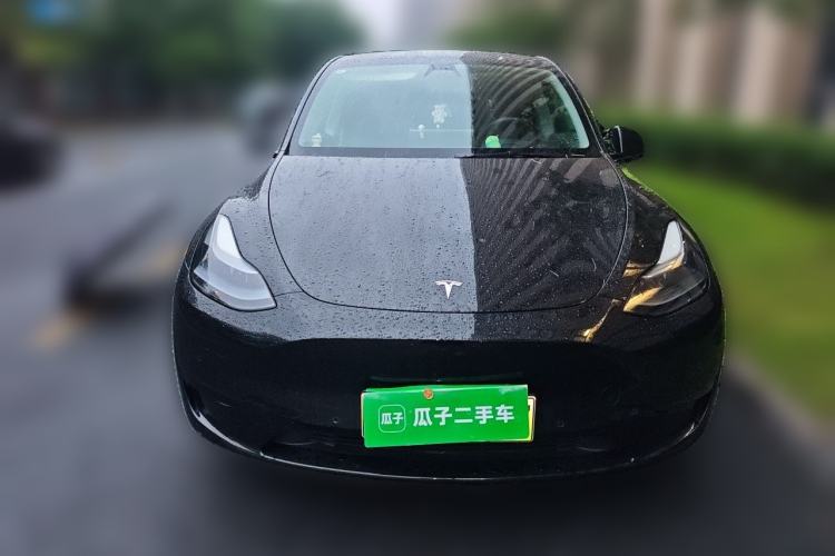 Tesla Model Y 2022 — 2