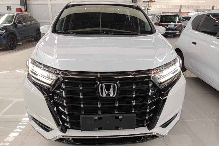Honda Elysion 2022 — фото 2
