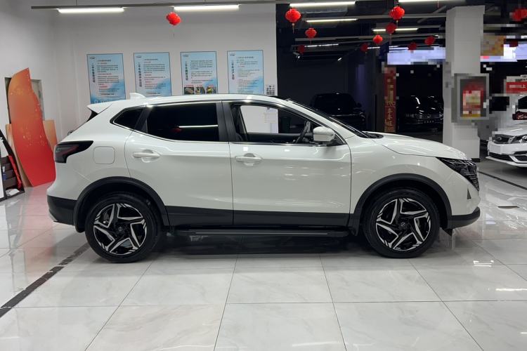Nissan Qashqai 2025 — 3
