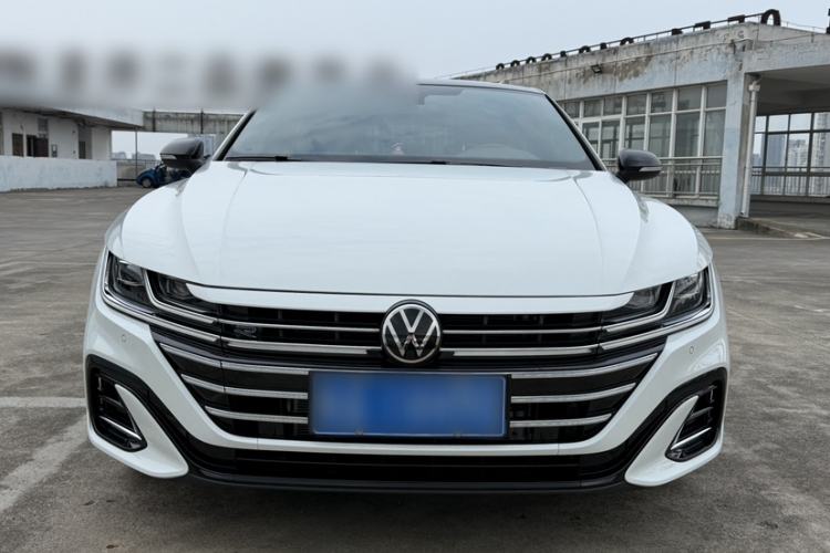 Volkswagen CC 2024 — 2