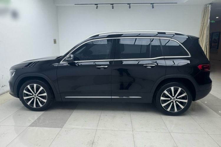 Mercedes-Benz GLB 220 2024 — 4