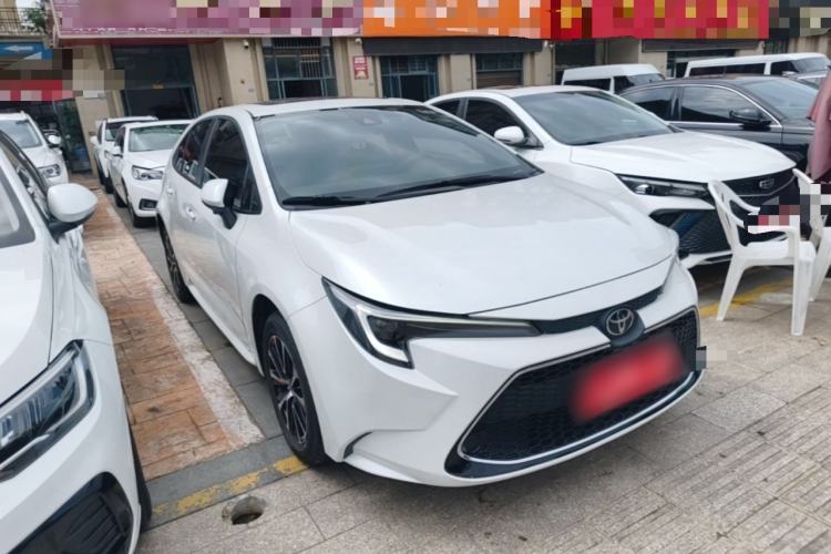 Toyota Corolla 2023 — фото 3