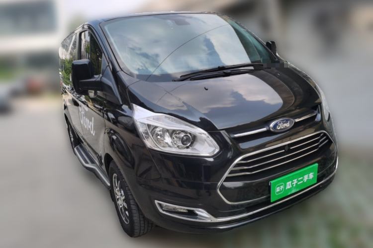 Ford Tourneo Custom 2020 — 3
