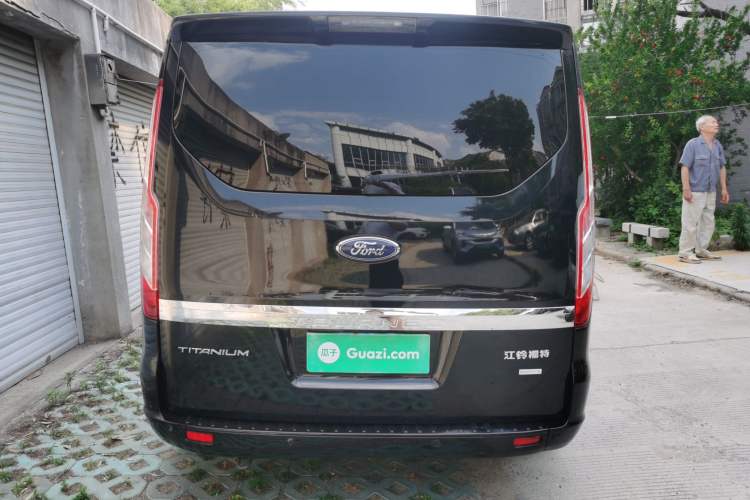Ford Tourneo Custom 2020 — 5