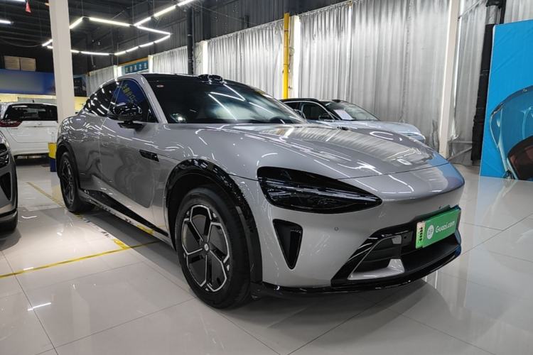 Xiaomi Auto YU7 2025 — фото 3