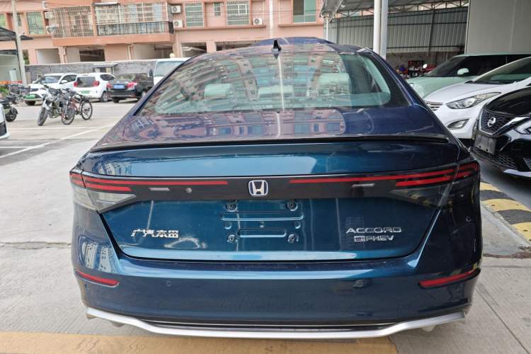 Honda Accord 2023 — фото 4
